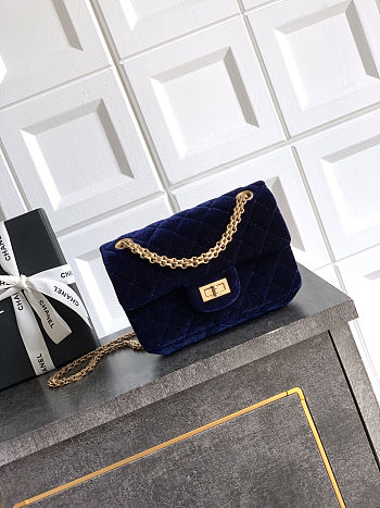 Chanel Flap bag Blue Velvet 20x15.5x6cm