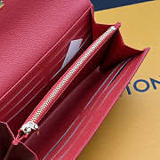 Louis Vuitton Capucines Wallet Red 19x10cm - 2