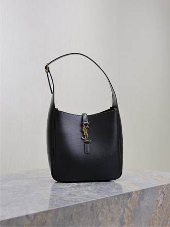 YSL Le 5 a 7 Black Bag 23x22x8.5cm