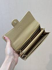 Chanel Wallet Gold Caviar 19cm - 2