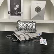 Chanel Flap Bag Silver 20x11x5.5cm - 1