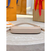 Louis Vuitton Pochette LV Bloom Calfskin Sand 23x10x4cm - 4