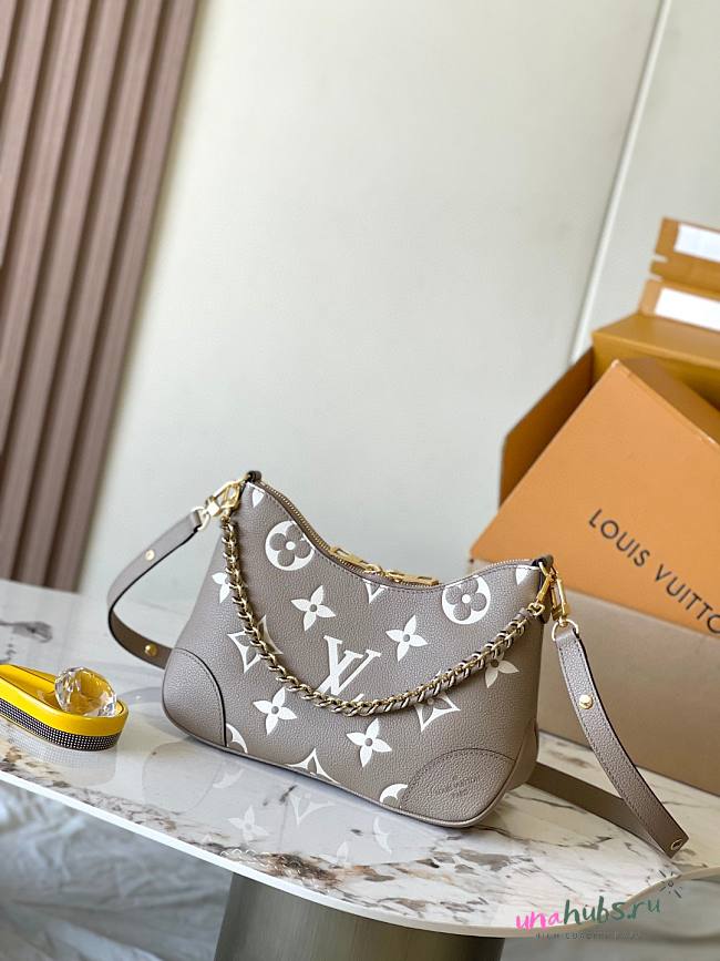 Louis Vuitton Boulogne PM Monogram Beige 29x16x9.5cm - 1