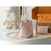 Louis Vuitton Blossom PM Perforated Mahina Pink 20x12.5x20cm - 4