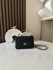 Chanel Handle Flap Bag Black Caviar 18x12x6.5cm - 1