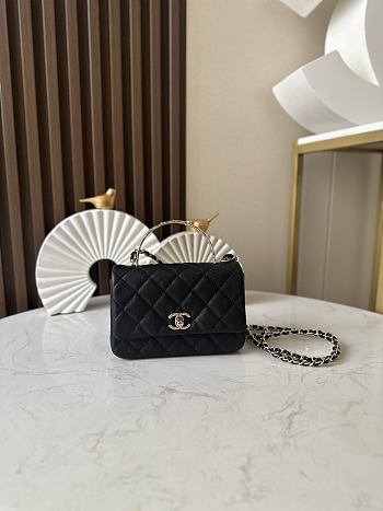 Chanel Handle Flap Bag Black Caviar 18x12x6.5cm
