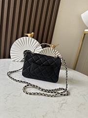 Chanel Handle Flap Bag Black Caviar 18x12x6.5cm - 2