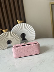 Chanel Handle Flap Bag Pink Caviar 18x12x6.5cm - 3