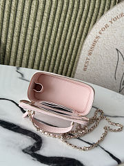 Chanel Handle Vanity Case Pink Lambskin 17x9.5x8cm - 4