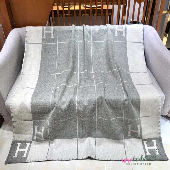 Hermes Avalon III throw blanket 170x135cm - 1