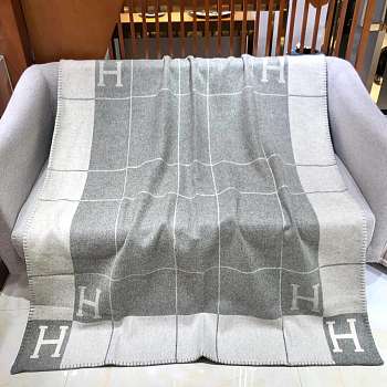 Hermes Avalon III throw blanket 170x135cm