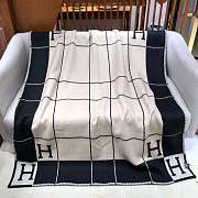Hermes Avalon III throw Black blanket 170x135cm - 3