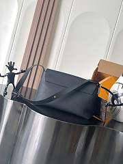 Louis Vuitton Low Key Messenger Black 30x18x12cm - 3