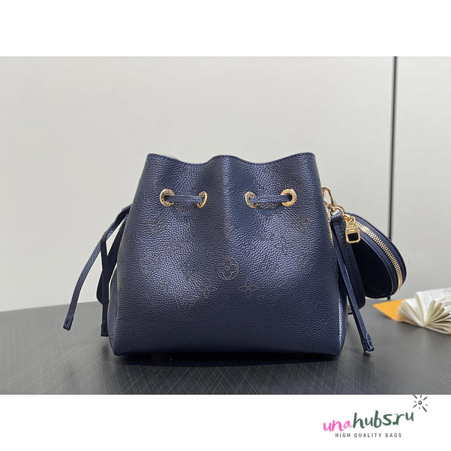 Louis Vuitton Bella Bucket Bag Calf Leather Navy 22x14x19cm - 1