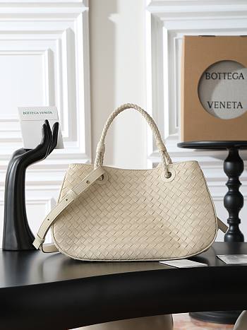 Bottega Veneta White Leather Basket 31x18.5x16cm