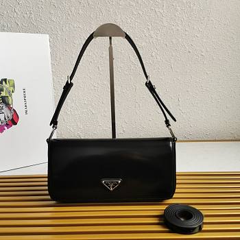Prada brushed-leather Black shoulder bag 26x12x4.8cm