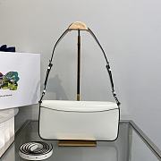 Prada brushed-leather White shoulder bag 26x12x4.8cm - 3