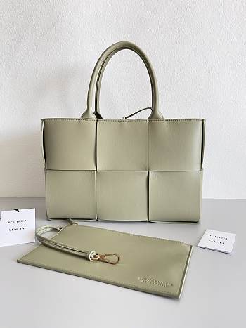 Bottega Veneta Medium arco Tote bag Green 30x20x11.5cm