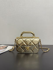 Chanel 25k Flap Bag Gold 18x4.5x13cm - 1