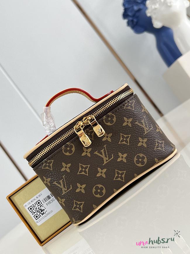 Louis Vuitton Nice Beauty 13.5x11.5x3.5cm - 1