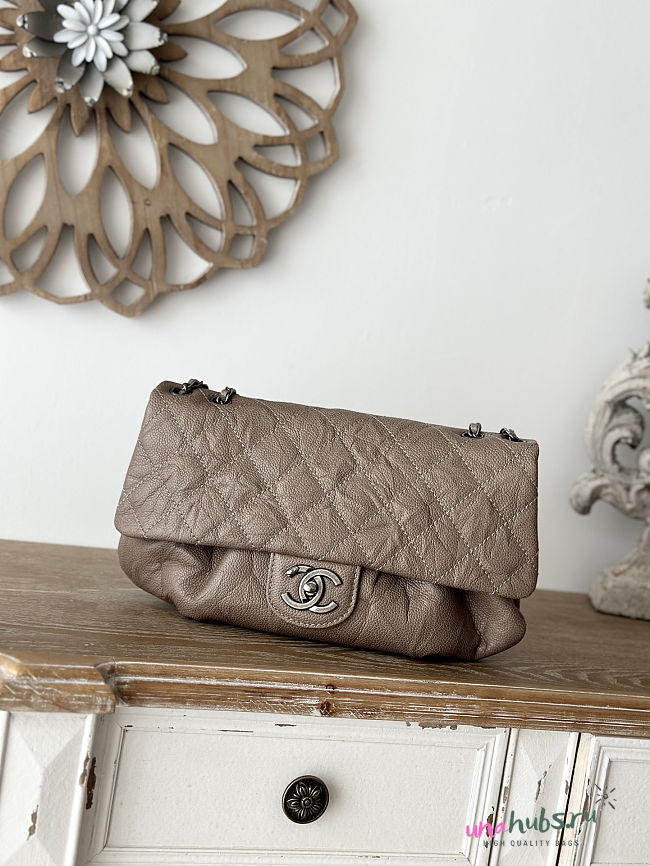 Chanel Flap Bag Vintage Taupe Caviar 30x18x4cm - 1