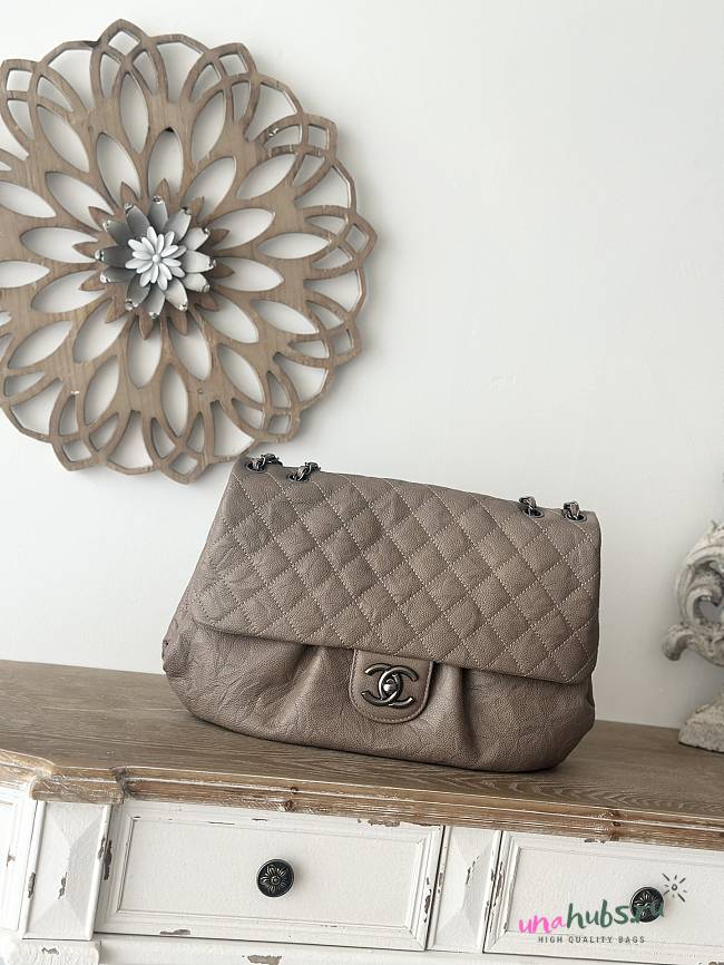 Chanel Flap Bag Vintage Taupe Caviar 40x30cm - 1