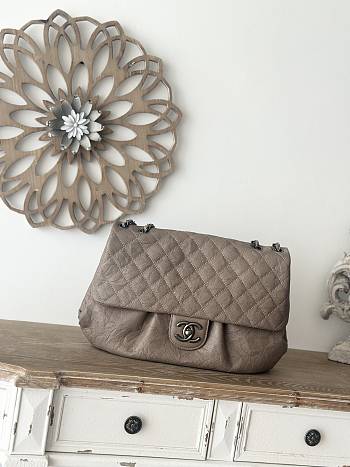 Chanel Flap Bag Vintage Taupe Caviar 40x30cm