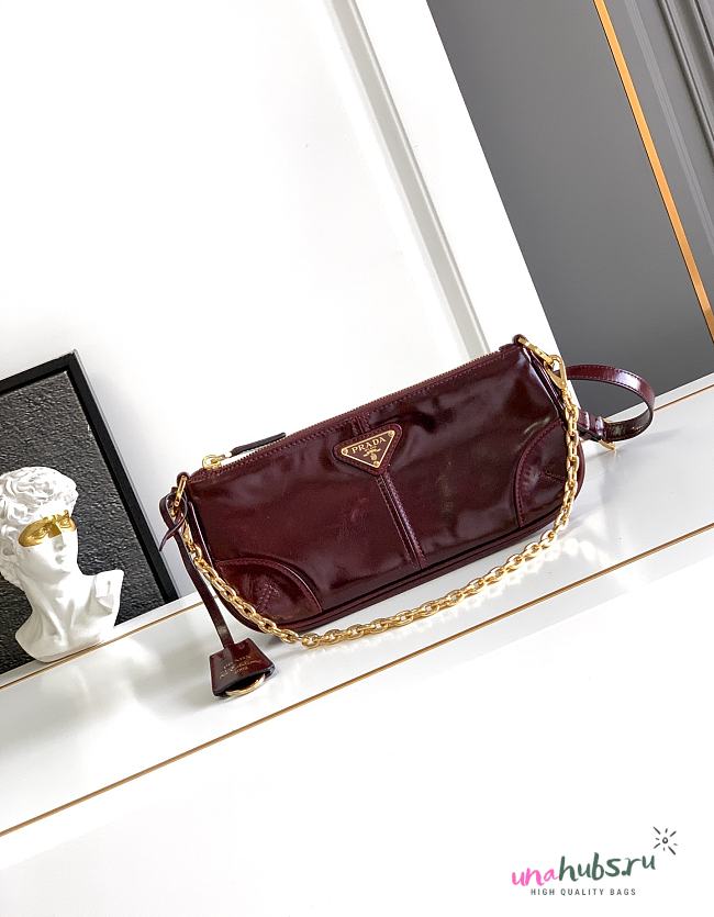 Prada Re-Edition 2002 Burgundy shoulder bag 26x11.5x6cm - 1