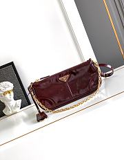 Prada Re-Edition 2002 Burgundy shoulder bag 26x11.5x6cm - 1
