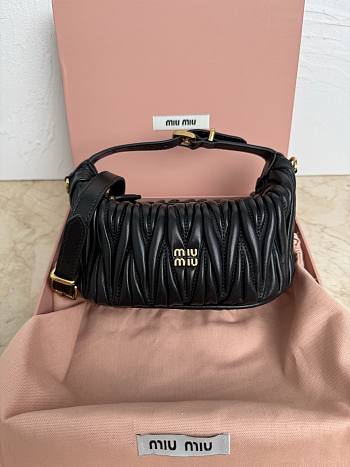 Miu Miu Matelassé Black leather Pouch 15x8.5x8cm