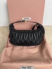 Miu Miu Matelassé Black leather Pouch 15x8.5x8cm - 2