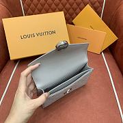 Louis Vuitton Wallet On Chain Rosy Grey 19.5x13.5x6.5cm - 2
