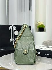 Chanel 25 Small Handbag Green 30x26x14cm - 5