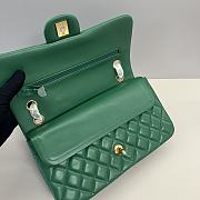Chanel Flap Bag Green Lambskin Gold 25cm - 2