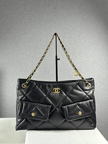 Chanel 25K Hobo Black Lambskin 38x11x26cm
