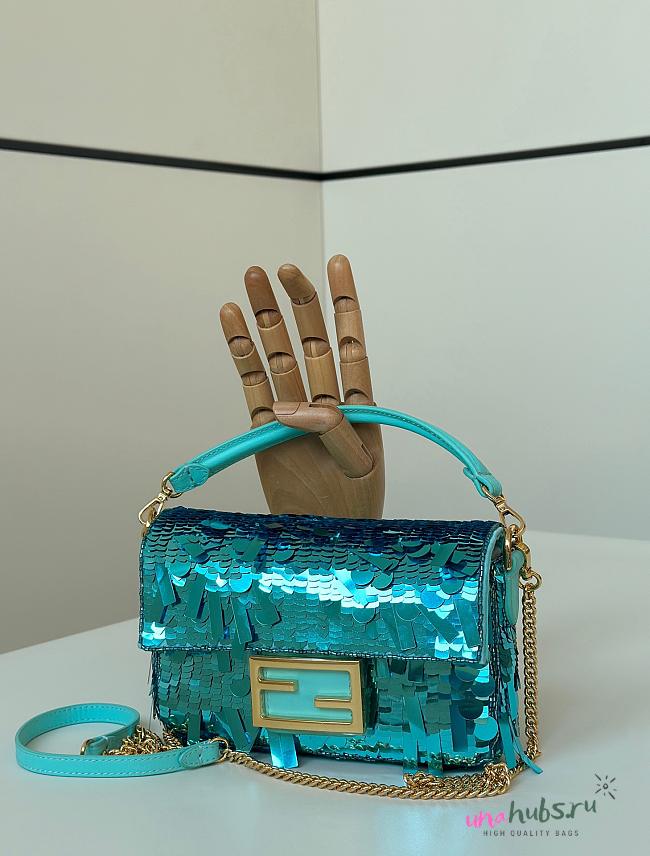 Fendi Baguette mini Blue sequin shoulder bag 19x5x11cm - 1