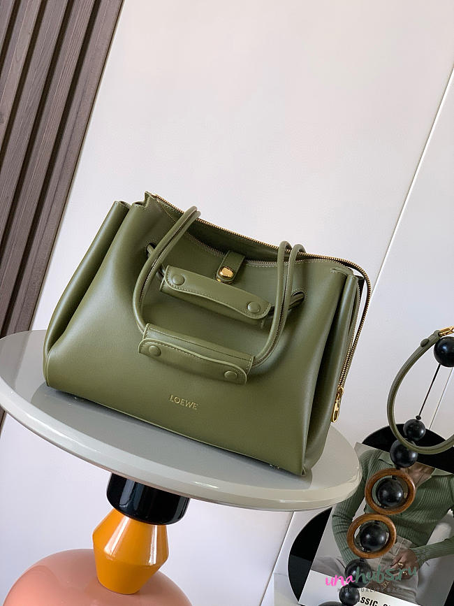 Loewe Medium Madrid Bag Green 29x23x11cm - 1