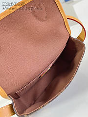 Louis Vuitton Satchel Wearable Wallet 19.5x15x6cm - 2