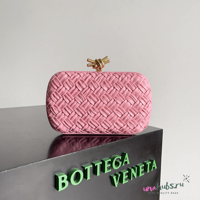 Bottega Veneta Knot Pleated Leather Clutch Bag In Pink 20.5x6x12cm - 1
