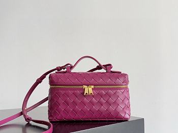 Bottega Veneta Bang Bang Intrecciato Vanity Case Pink 22x12.5x5cm