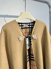 Burberry Reversible Check Wool Beige Cape 140x140cm - 3