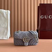 Gucci Marmont Small shoulder bag Grey Suede 22x15x6cm - 1