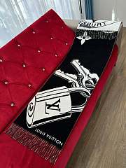 Louis Vuitton Lock and Keys Scarf 45x195cm - 3