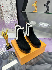 Louis Vuitton Aspen Chelsea Ankle Black Boot - 1