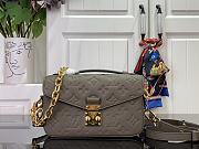 Louis Vuitton Pochette Métis East West Grey 21.5x13.5x6cm - 1