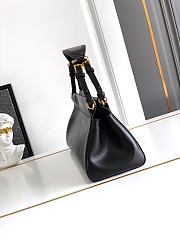 Prada Chic top handle Black shoulder bag 32.5x15.5x11cm - 2