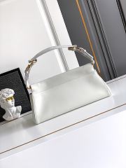 Prada Chic top handle White shoulder bag 32.5x15.5x11cm - 4
