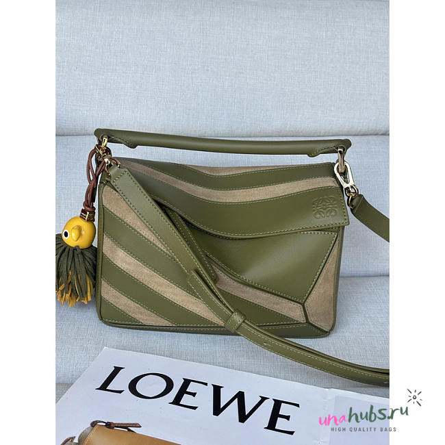 Loewe Puzzle Small leather and suede Green tote bag 24x10.5x16cm - 1