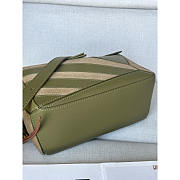 Loewe Puzzle Small leather and suede Green tote bag 24x10.5x16cm - 4