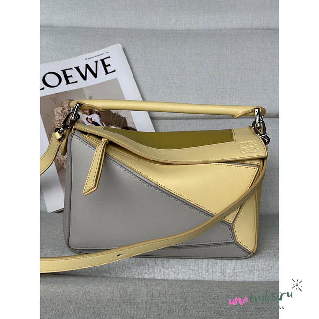 Loewe Small Puzzle Bag Calfskin Grey/ Yellow 24x10.5x16cm - 1